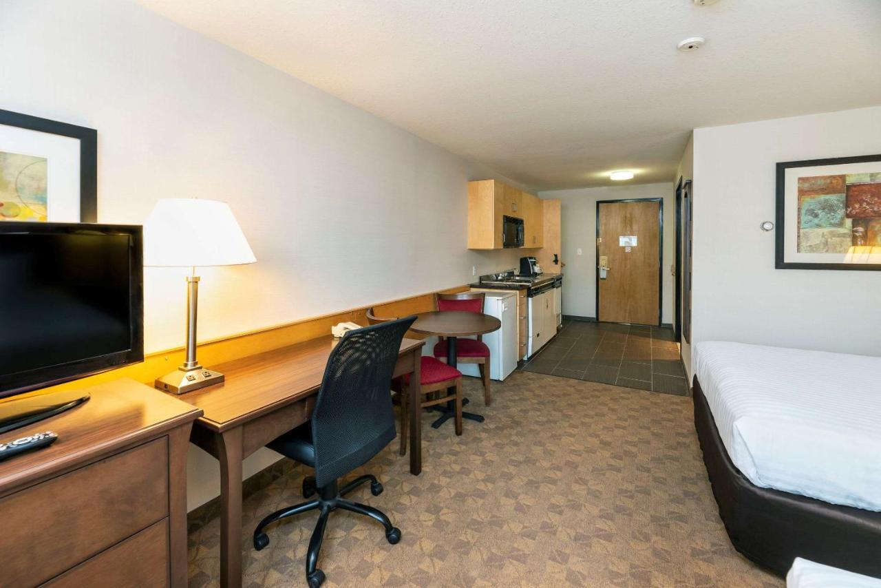 Prestige Riverside Lodge Quesnel Eksteriør billede